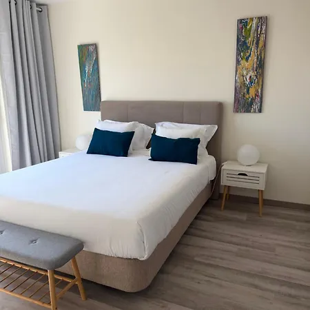 Melia Mar 公寓 *